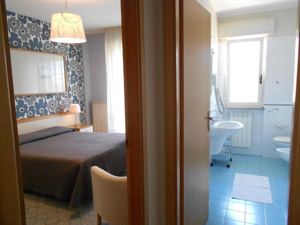 Hotel Principe Residence Vasto Zimmer foto